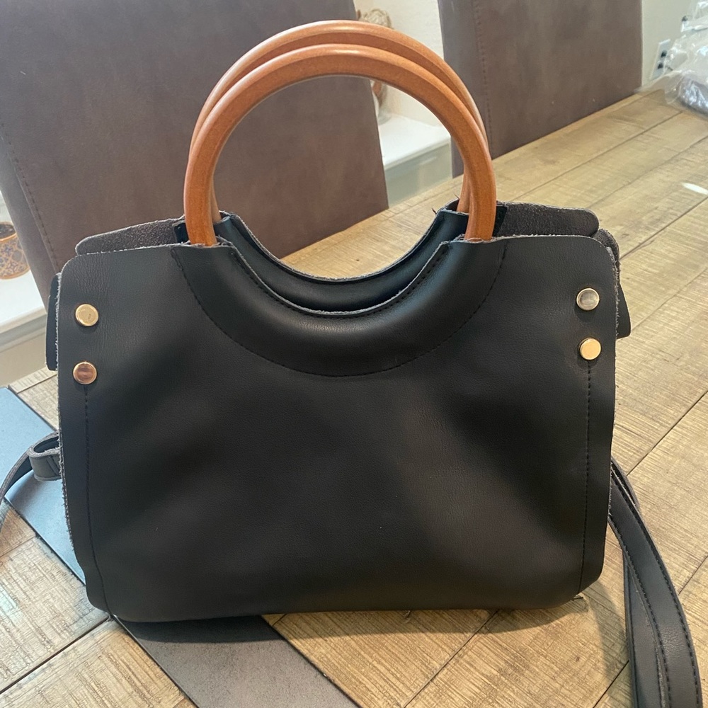 Moda Luxe Black Handbag with Wood Handles